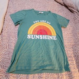 Kaislandy Women's Green Multi You Are My Sunshine Graphic T-Shirt Size M EUC
